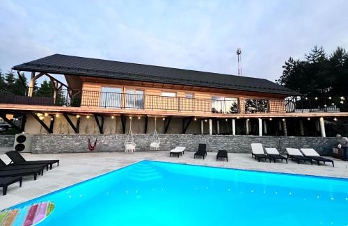 Niedzica Chalet De Esquí | Mergen Bike & Ski Resort