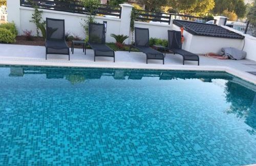 Fethiye Villa | merkezde 8 kişilik özel havuzlu villa