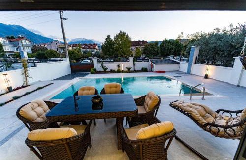 Fethiye Villa | merkezde 8 kişilik özel havuzlu villa
