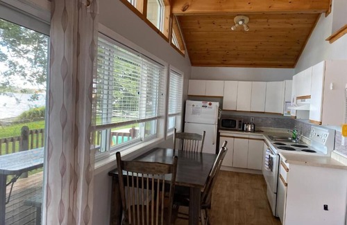 Prince Edward Chalet De Esquí | Merland Park Cottages - Mikey Bigfish