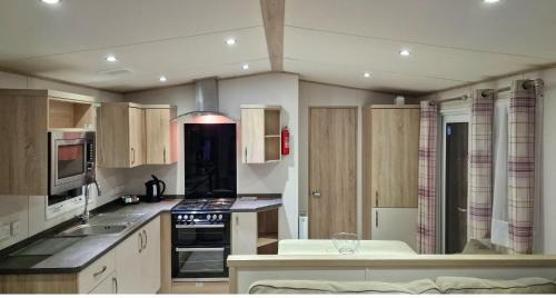 Selsey Casa | Merlin's Retreat, West Sands Holiday Park, Selsey