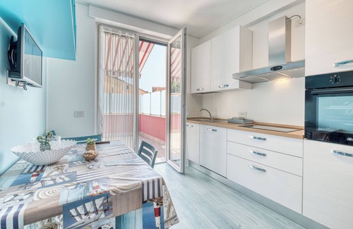 Ceriale Apartamento | Merlo E - town center & private parking, Ceriale, Italy