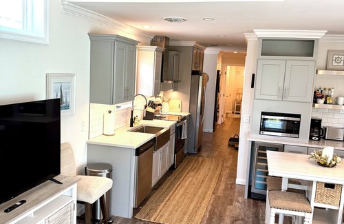 Jensen Beach Cabaña | Mermaid Cottage
