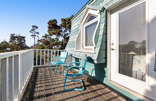 Cleone Casa | Mermaid Manor