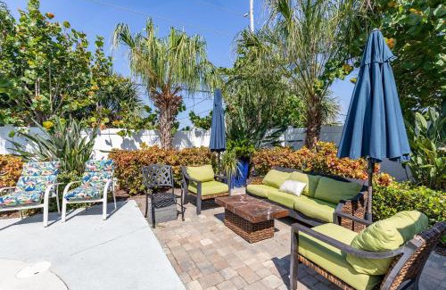 New Smyrna Beach Casa | Mermaid's Playground