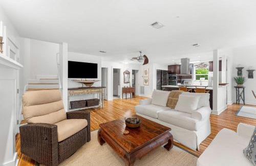Gulfview Heights Casa | Mermaids and Magnolias