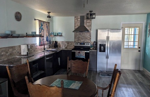 Weeki Wachee Gardens Casa | Mermaids Hideaway on the banks of beautiful waterways