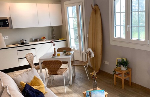 San Vicente de la Barquera Apartamento | "Merón" - Family apartment with terrace & close to the beach directly at the surf camp
