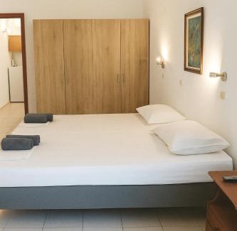 Kremasti Apartamento | Merryland Studios & Apartments