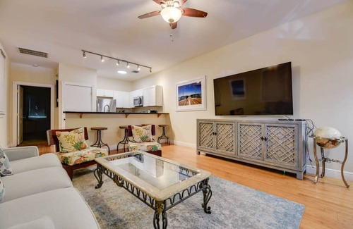 Historic Seaport Apartamento | Mesa House Uno by Brightwild Perfect Location