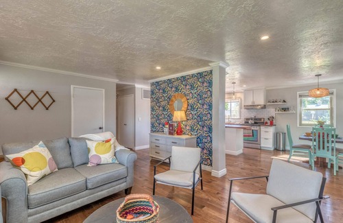 Fruita Casa | Mesa Manor: Spacious Comfort & Modern Family Retreat