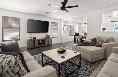 East Mesa Casa | Mesa Oasis Private Pool Fire Pit Sleeps 6