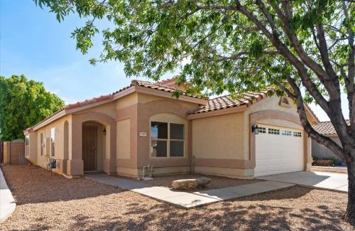 East Mesa Casa | Mesa Oasis Private Pool Fire Pit Sleeps 6