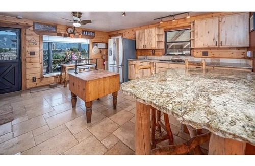 Mancos Casa | Mesa Verde Ranch with Panorama Views. Family, pet, & horse friendly!