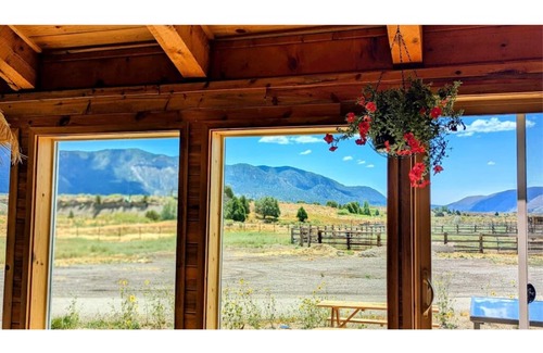 Mancos Casa | Mesa Verde Ranch with Panorama Views. Family, pet, & horse friendly!