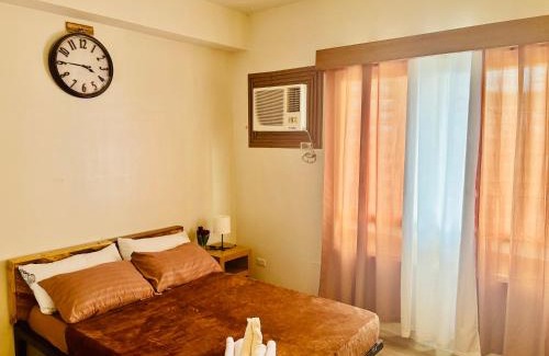 Bantud Hacienda Apartamento | Mesavirre Garden Residences - Cozy Den