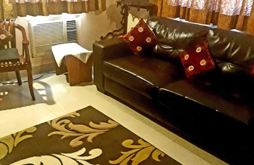 Jadavpur Apartamento | Mesmerising view...Golf course, Gardens , Water bodies,City from 32nd floor.