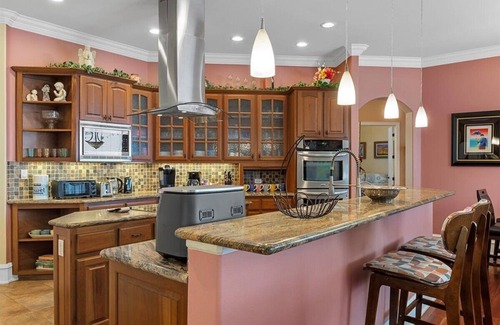 Cedar Creek Casa | Mesquite Retreat - Lovely Country Home, cerca de la pista COTA, Piscina climatizada!