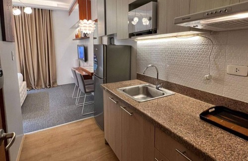 Poblacion District Condominio | Messatierra Garden Recidences
