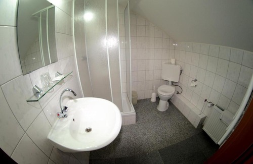 Hildesheim District Casa | Messe-Hotel "Waldruhe"