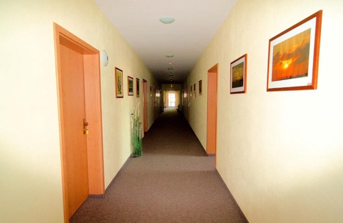 Hildesheim District Casa | Messe-Hotel "Waldruhe"