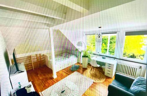 Stockum Casa | (Messe)Zimmer mit Bad und Ankleideraum + Parkplatz