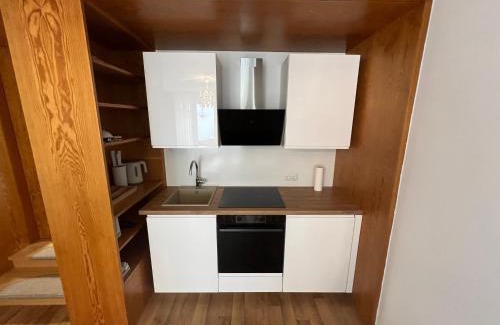 Tiefenbroich Apartamento | Messenahe Moderne Zwei-Zimmer-Wohnung 42qm