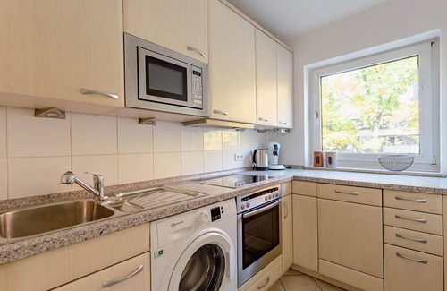 Erkrath Apartamento | Met01 - Monteurwohnung mit Balkon in Erkrath-hochdahl, 70 qm, 2 Schlafzimmer, 1 Wohnzimmer, Max. 4 Personen