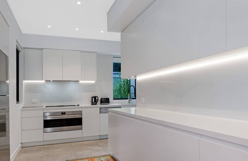 Double Bay Casa | MetaWise|Luxury Haven 4 Bed in Central Double Bay