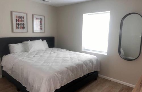 Newark Apartamento | Metro haven 3 KINGs Bed 5 mins from EWR NYC Port