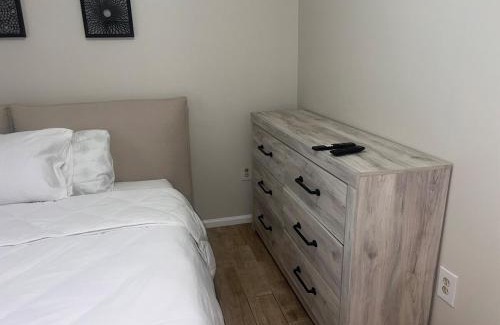 Newark Apartamento | Metro haven 3 KINGs Bed 5 mins from EWR NYC