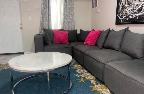 Newark Apartamento | Metro haven 3 KINGs Bed 5 mins from EWR NYC