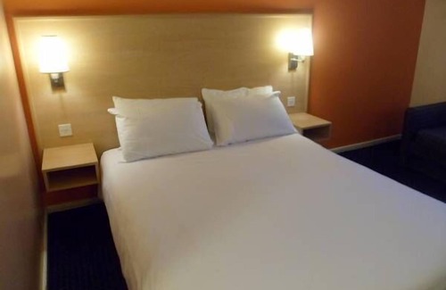 Mirfield Hotel | Metro Inns Huddersfield