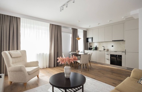 Ursynow Apartamento | Metro Kabaty Elegant Apartment