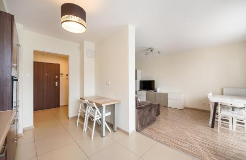 Targowek Apartamento | Metro Kondratowicza Spacious Apartment