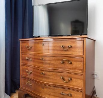 Targowek Apartamento | Metro Zacisze Fausta House with Garden