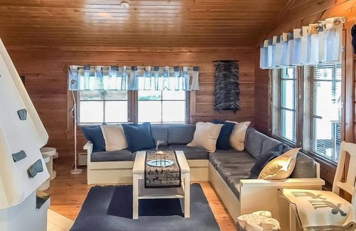 Rukatunturi Casa | Metsä-vuosseli rukalumous by Interhome