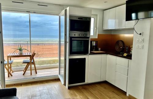 Bernieres-sur-Mer Apartamento | Mettons les voiles - Appt vue mer avec loggia