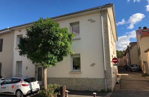 Jouy-aux-Arches Apartamento | Metz Sud - A31 - Appartement rénové - 2 ch - 80 m2 - Entre Nancy et Luxembourg - Waves