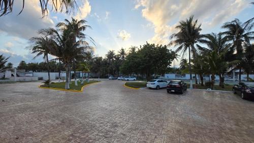 Punta Cancún Apartamento | Mexican Style Top Floor