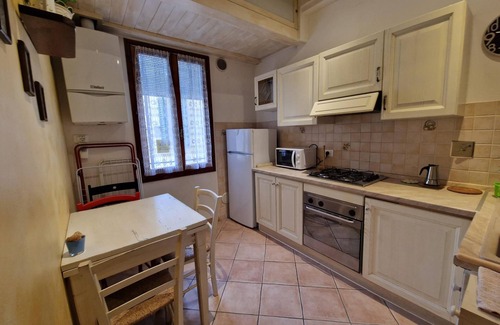 Sant' Ambrogio Apartamento | Mezzo 8 in Firenze With 2 Bedrooms and 1 Bathrooms