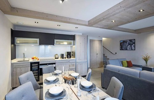 Le Grand-Bornand Apartamento | MGM Hotels & Residences - Residence Chalets de Joy ***** - 4 Room Duplex Apartment 8 People