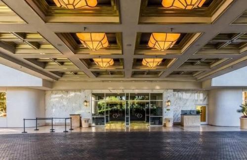 Las Vegas Casa | MGM Signature 1BR Balcony 06721
