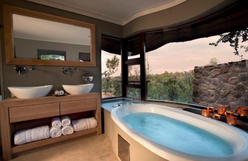 Vaalwater Casa | MHONDORO SAFARI LODGE & VILLA