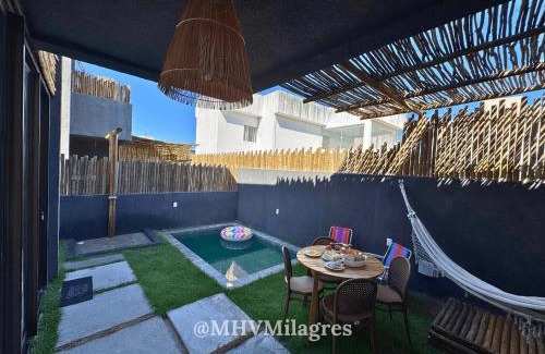 Passo de Camaragibe Apartamento | MHV Milagres - Studio Guadalupe 05, quarto e sala privativo a poucos metros da Praia do Marceneiro