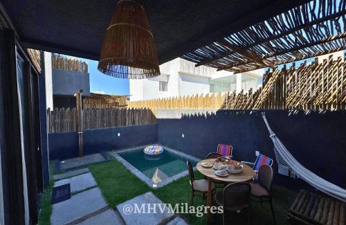 Passo de Camaragibe Apartamento | MHV Milagres - Studio Guadalupe 05, quarto e sala privativo a poucos metros da Praia do Marceneiro