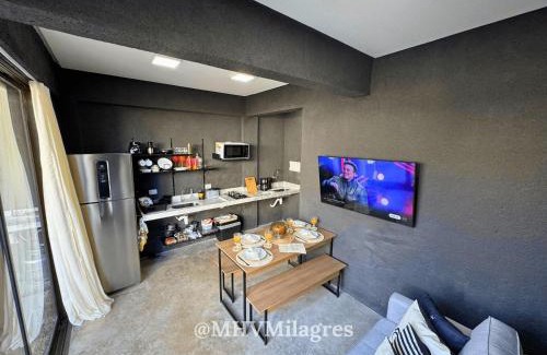 Passo de Camaragibe Apartamento | MHV Milagres - Studio Guadalupe 05, quarto e sala privativo a poucos metros da Praia do Marceneiro