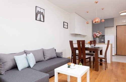 Praga Poludnie Apartamento | Międzyborska 10B | Bright Apartment | Balcony