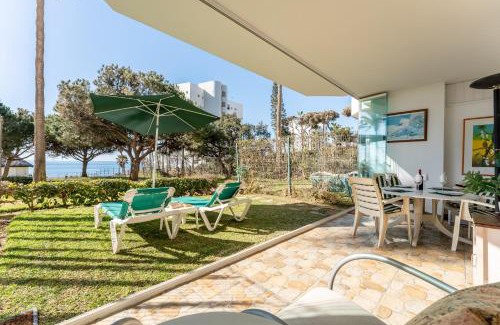Sitio de Calahonda Apartamento | Mi capricho Beachfront Apt