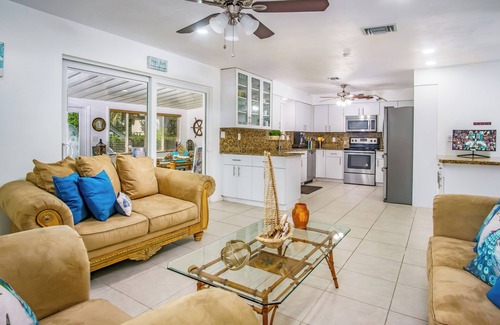 Big Pine Key Casa | Mi Sueno | 3 bed, 2 bath canalfront home with new pool & spa!